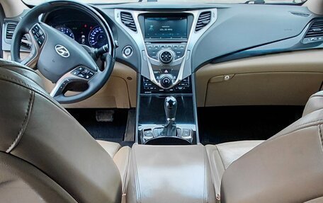 Hyundai Grandeur, 2012 год, 900 000 рублей, 17 фотография