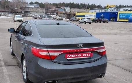 Hyundai Grandeur, 2012 год, 900 000 рублей, 27 фотография