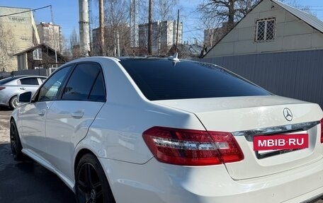 Mercedes-Benz E-Класс, 2011 год, 1 140 000 рублей, 6 фотография