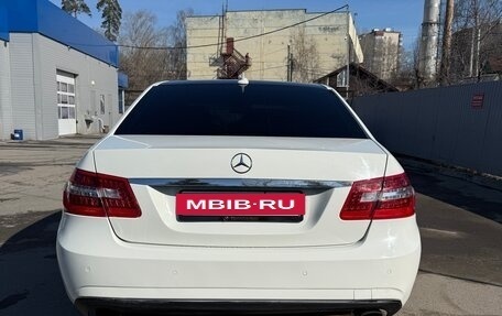 Mercedes-Benz E-Класс, 2011 год, 1 140 000 рублей, 4 фотография