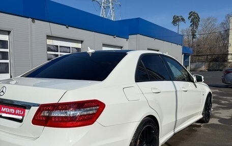 Mercedes-Benz E-Класс, 2011 год, 1 140 000 рублей, 5 фотография