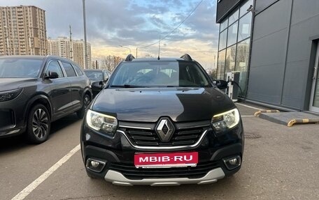 Renault Sandero II рестайлинг, 2020 год, 1 119 000 рублей, 2 фотография