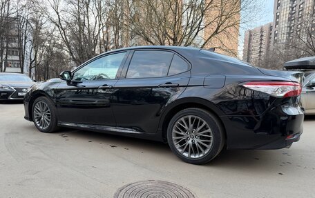 Toyota Camry, 2019 год, 3 300 000 рублей, 3 фотография