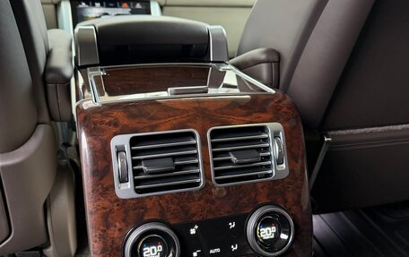 Land Rover Range Rover IV рестайлинг, 2018 год, 9 400 000 рублей, 14 фотография