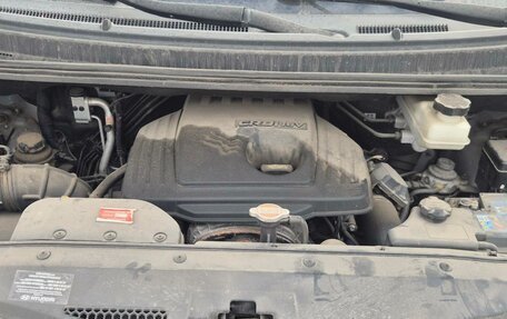 Hyundai H-1 II рестайлинг, 2011 год, 1 272 000 рублей, 4 фотография