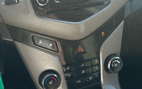 Chevrolet Cruze II, 2012 год, 530 000 рублей, 4 фотография