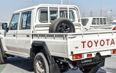 Toyota Land Cruiser 70, 2024 год, 8 160 000 рублей, 4 фотография