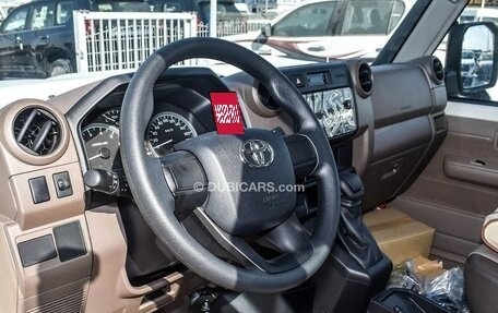 Toyota Land Cruiser 70, 2024 год, 8 160 000 рублей, 10 фотография