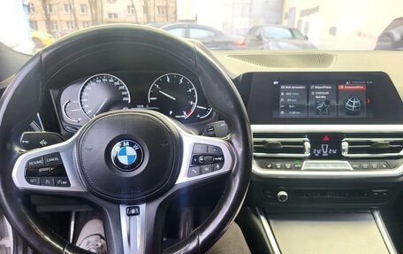 BMW 3 серия, 2019 год, 2 550 000 рублей, 11 фотография