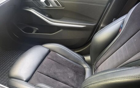 BMW 3 серия, 2019 год, 2 550 000 рублей, 14 фотография