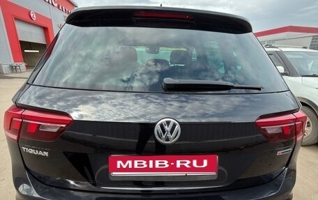 Volkswagen Tiguan II, 2019 год, 2 650 000 рублей, 3 фотография