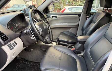 Mitsubishi Pajero Sport II рестайлинг, 2013 год, 2 225 000 рублей, 23 фотография