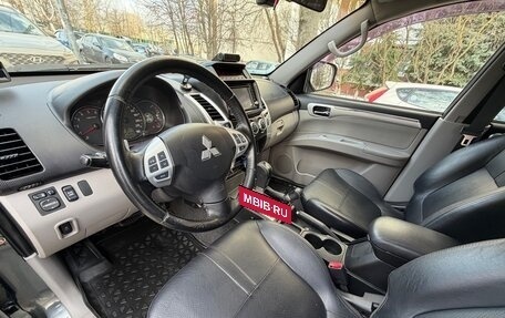 Mitsubishi Pajero Sport II рестайлинг, 2013 год, 2 225 000 рублей, 24 фотография