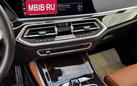 BMW X5, 2019 год, 6 500 000 рублей, 2 фотография