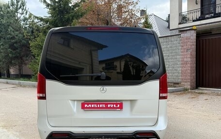 Mercedes-Benz V-Класс, 2019 год, 8 950 000 рублей, 2 фотография