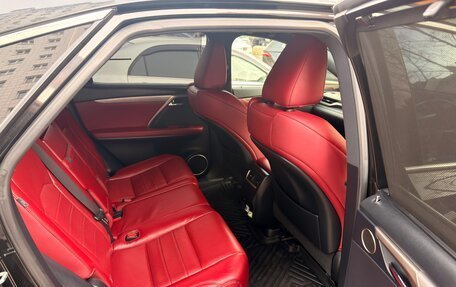 Lexus RX IV рестайлинг, 2016 год, 4 600 000 рублей, 8 фотография