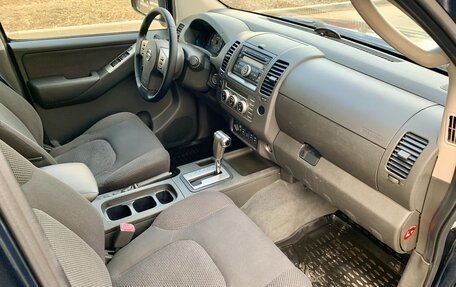 Nissan Navara (Frontier), 2007 год, 1 295 000 рублей, 12 фотография