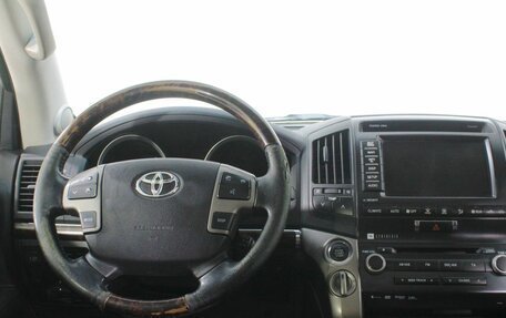 Toyota Land Cruiser 200, 2011 год, 2 790 000 рублей, 16 фотография