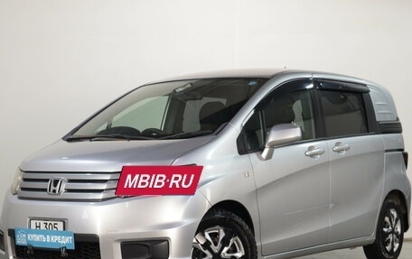 Honda Freed I, 2010 год, 999 000 рублей, 4 фотография
