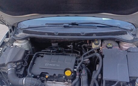 Opel Astra J, 2011 год, 580 000 рублей, 8 фотография