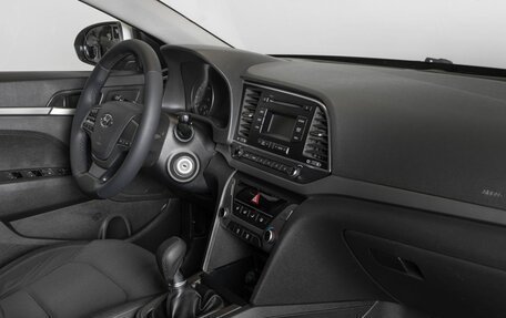 Hyundai Elantra VI рестайлинг, 2017 год, 1 390 000 рублей, 7 фотография