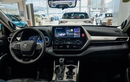 Toyota Highlander, 2025 год, 6 590 000 рублей, 11 фотография