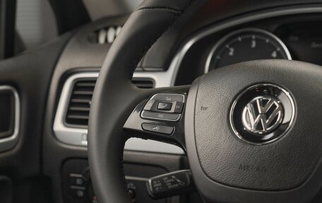 Volkswagen Touareg III, 2012 год, 1 899 000 рублей, 11 фотография