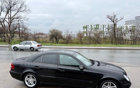 Mercedes-Benz E-Класс, 2003 год, 850 000 рублей, 4 фотография
