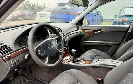 Mercedes-Benz E-Класс, 2003 год, 850 000 рублей, 10 фотография