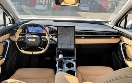 Geely Atlas, 2023 год, 2 680 000 рублей, 9 фотография