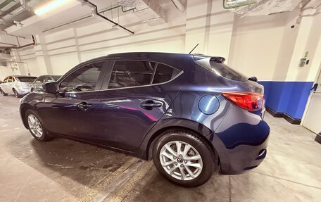 Mazda 3, 2018 год, 1 800 000 рублей, 2 фотография