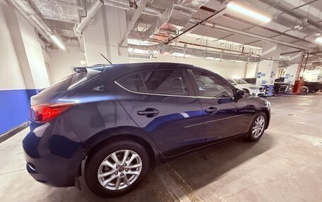 Mazda 3, 2018 год, 1 800 000 рублей, 3 фотография