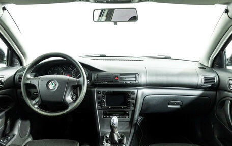 Skoda Superb III рестайлинг, 2007 год, 549 585 рублей, 13 фотография