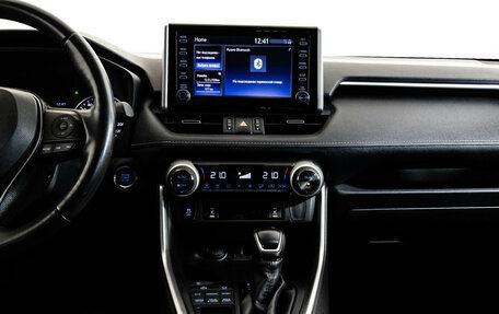 Toyota RAV4, 2021 год, 3 649 000 рублей, 15 фотография