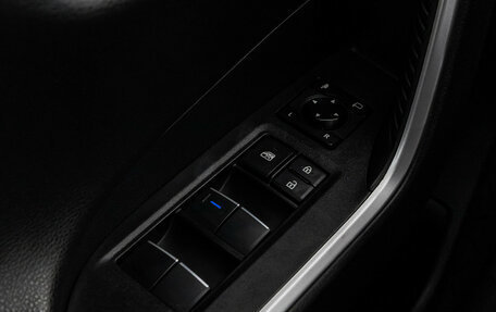 Toyota RAV4, 2021 год, 3 649 000 рублей, 19 фотография