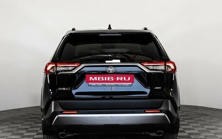 Toyota RAV4, 2021 год, 3 649 000 рублей, 7 фотография