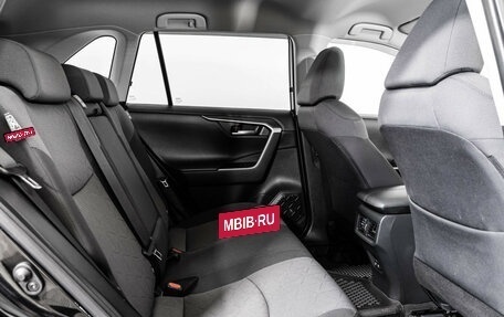 Toyota RAV4, 2021 год, 3 649 000 рублей, 21 фотография