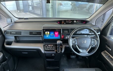 Honda Stepwgn IV, 2015 год, 1 790 000 рублей, 6 фотография