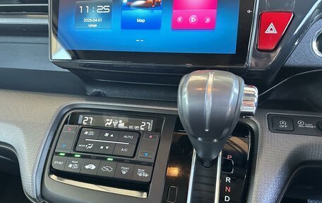 Honda Stepwgn IV, 2015 год, 1 790 000 рублей, 15 фотография