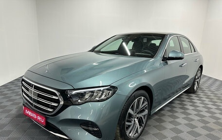 Mercedes-Benz E-Класс, 2025 год, 8 690 000 рублей, 1 фотография