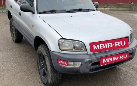 Toyota RAV4, 1998 год, 380 000 рублей, 1 фотография