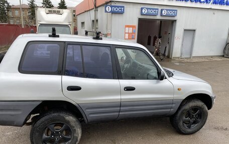 Toyota RAV4, 1998 год, 380 000 рублей, 2 фотография