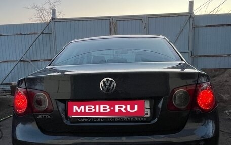 Volkswagen Jetta VI, 2010 год, 699 000 рублей, 2 фотография