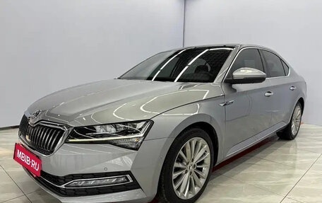 Skoda Superb III рестайлинг, 2022 год, 2 010 013 рублей, 3 фотография