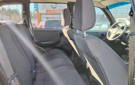 Chevrolet Niva I рестайлинг, 2017 год, 755 000 рублей, 17 фотография