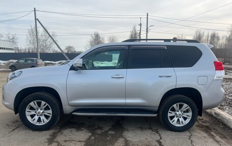 Toyota Land Cruiser Prado 150 рестайлинг 2, 2010 год, 3 300 000 рублей, 3 фотография