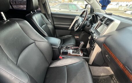 Toyota Land Cruiser Prado 150 рестайлинг 2, 2010 год, 3 300 000 рублей, 5 фотография