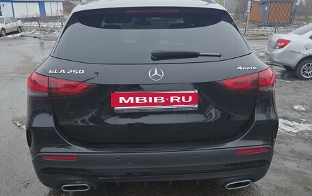 Mercedes-Benz GLA, 2020 год, 3 750 000 рублей, 5 фотография