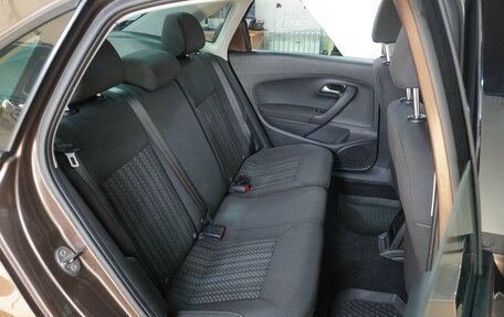 Volkswagen Polo VI (EU Market), 2015 год, 1 099 000 рублей, 7 фотография