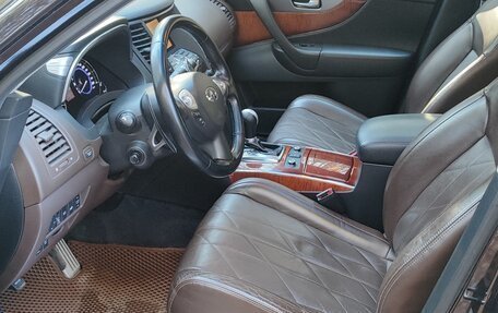 Infiniti QX70, 2014 год, 2 200 000 рублей, 2 фотография